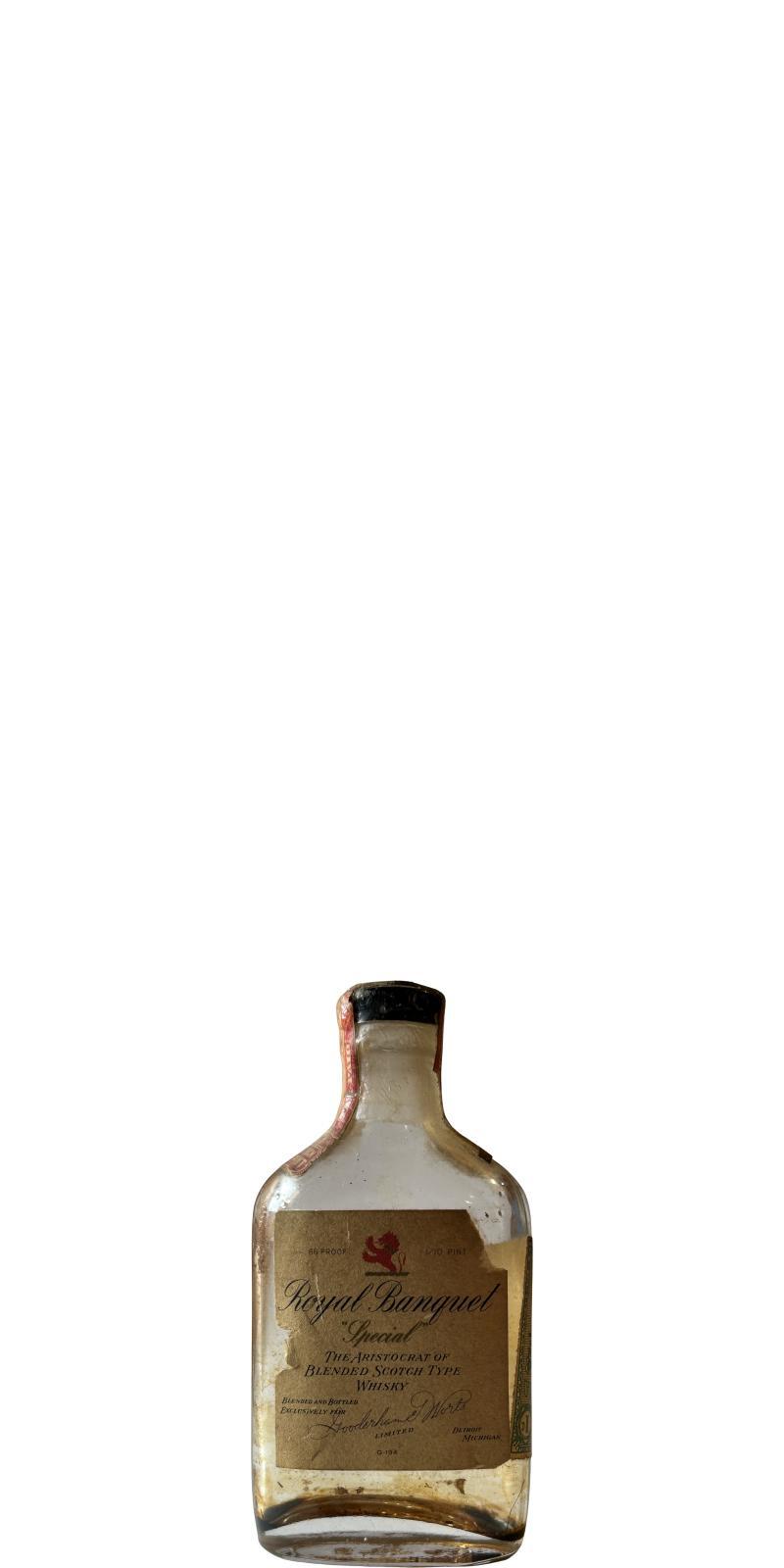 Hiram Walker Royal Banquet  Special