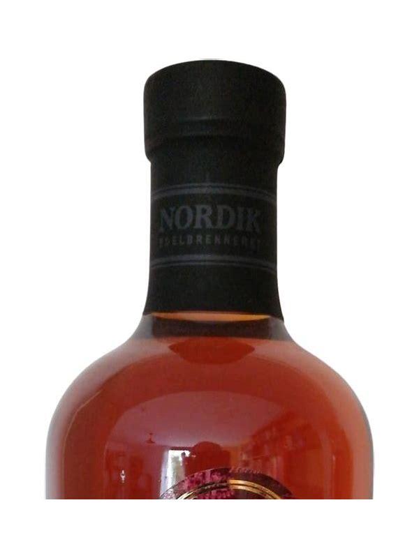 Elbe-Valley NORDIK Whisky 2015  Rotwein