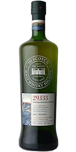 Laphroaig 1993 SMWS 29.133  Studying rock pools on a hot day