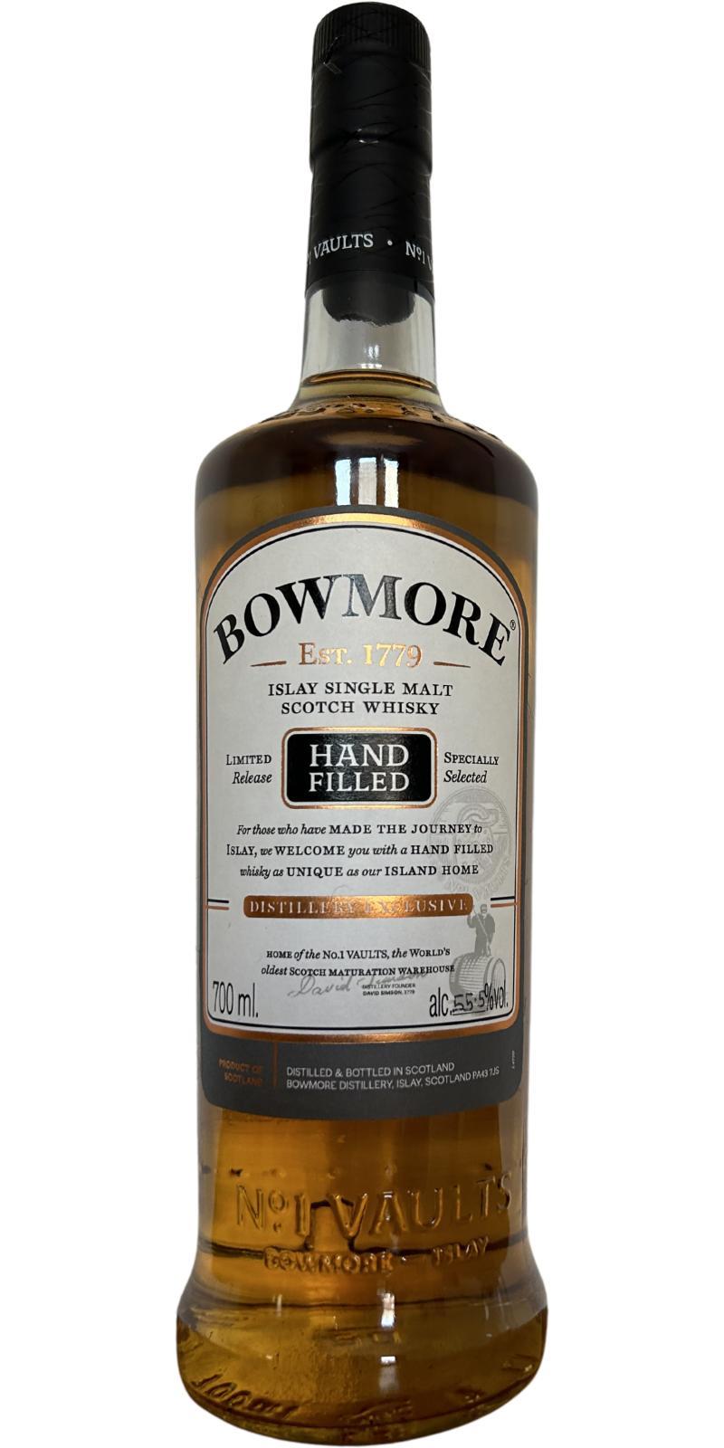 Bowmore 2004 Hand-filled at the distillery