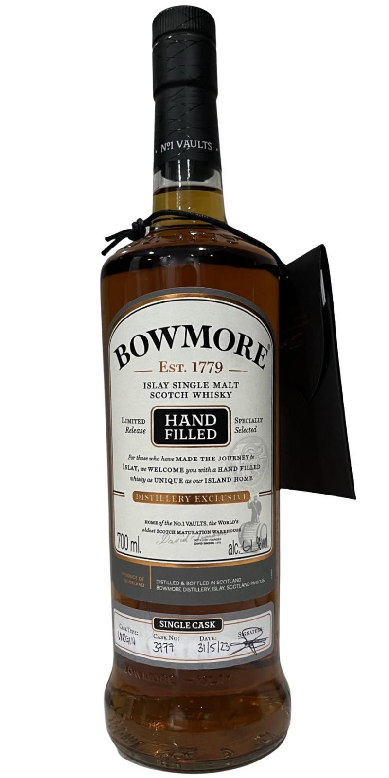 Bowmore 2016 Hand-filled at the distillery